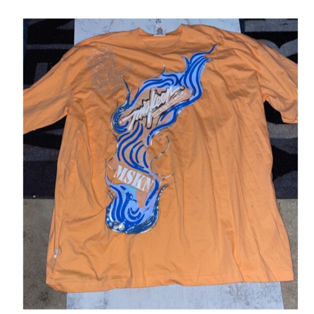 NWT MENS Hand Painted Crew T Shirt - Picture 3 of 5
